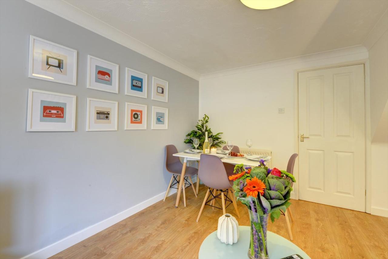 Modern 2 Bed House Sleeps 6 Southam Town Centre - Inspire Homes Ltd Esterno foto